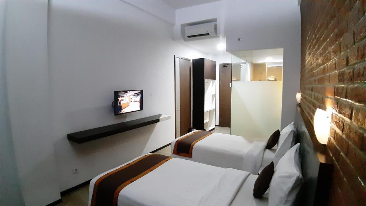 Xtra Hotel Бенгкулу Экстерьер фото