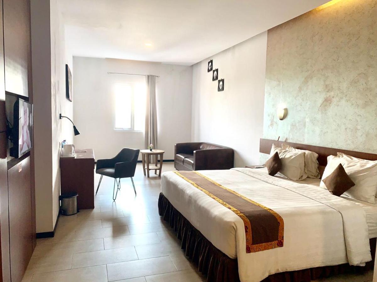 Xtra Hotel Бенгкулу Экстерьер фото