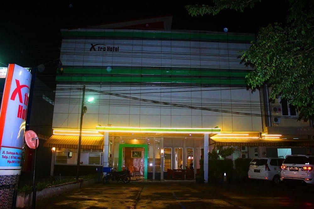 Xtra Hotel Бенгкулу Экстерьер фото
